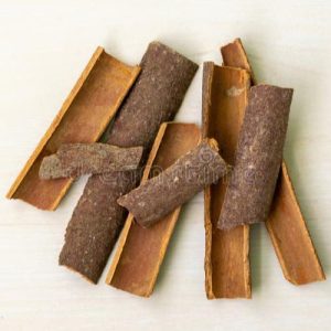 Home daruchini; cinamon